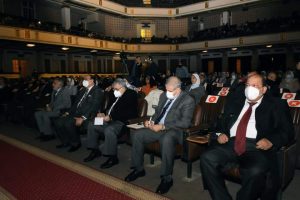 بالصور.. جامعة القاهرة تشهد محاضرة مشتركة للدكتور الخشت وثروت الخرباوي حول الدولة الوطنية والخطاب الديني الجديد 4 FB IMG 1640270823014