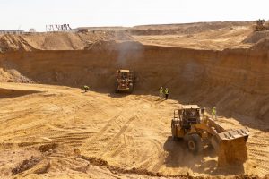 بالصور.. شركة UC للتطوير تنتهى من أعمال الحفر لبدء تنفيذ الانشاءات بمشروع Uni Tower بالداون تاون 3 IMG 20220120 WA0038