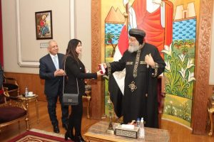 بالصور.. قداسة البابا تواضروس الثاني يستقبل رئيس الأكاديمية العربية للعلوم والتكنولوجيا والنقل البحري 4 FB IMG 1645575307009