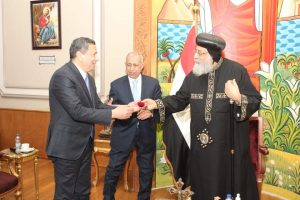 بالصور.. قداسة البابا تواضروس الثاني يستقبل رئيس الأكاديمية العربية للعلوم والتكنولوجيا والنقل البحري 3 FB IMG 1645575310350 1