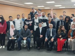 بالصور.. الدكتور إسماعيل عبد الغفار يكرم الطلاب المتفوقين بكلية النقل و اللوجيستيات فرع القرية الذكية 4 FB IMG 1645994591755