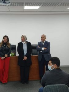 بالصور.. الدكتور إسماعيل عبد الغفار يكرم الطلاب المتفوقين بكلية النقل و اللوجيستيات فرع القرية الذكية 3 FB IMG 1645994599606