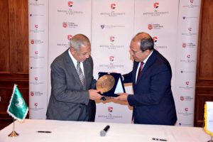 بالصور.. الأكاديمية العربية للعلوم والتكنولوجيا توقع بروتوكول تعاون مع الجامعة البريطانية في مصر 1 FB IMG 1646269468513