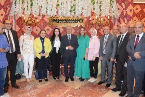 بالصور.. الدكتور إسماعيل عبد الغفار رئيس الأكاديمية العربية للعلوم والتكنولوجيا يشارك أسرة الاكاديمية بالقاهرة إفطارهم السنوي 6 FB IMG 1649624548320