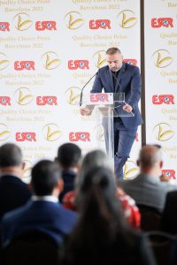 بالصور.. مجموعة حسن رشدان للعمارة تحصل على جائزة التميز من الجمعية الأوروبية لأبحاث الجودة "ESQR" في احتفالية عالمية ببرشلونة 1 IMG 20220706 WA0038