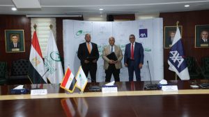 البريد المصري وشركة أكسا العالمية يوقعان اتفاقية تعاون لدراسة إنشاء شركة للتأمين متناهي الصغر 1 WhatsApp Image 2022 07 27 at 4 47 32 PM1
