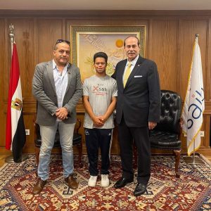 بالصور.. بنك Saib يدعم السباح المصري محمد الحسيني قبل محاولة عبور "المانش" 1 FB IMG 1659437967824