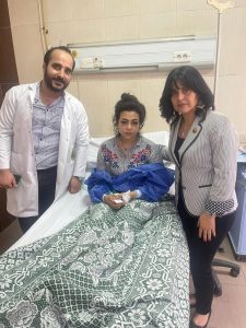 بالصور ..النائبة هند رشاد تنعي ضحايا كنيسة إمبابة وتواصل دعم المصابين 2 IMG 20220814 WA0096