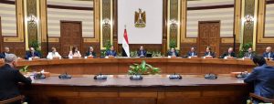 بالصور.. تفاصيل الحوار المفتوح بين الرئيس السيسي ووفد من رجال الأعمال 2 FB IMG 1666097928805 1
