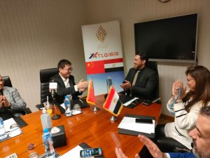 "الإمام للتطوير" توقع بروتوكول مع العملاق الصينى " تنج لونج " لتشييد عدد من المشروعات باستثمارات ١٠ مليارات جنيه 2 IMG 20221218 WA00241