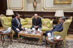 برئاسة النائب محمد حلاوة .. وزير التموين يستعرض مع لجنة الصناعة والتجارة بمجلس الشيوخ الاستعدادات لشهر رمضان المبارك 6 IMG 20230213 WA0063