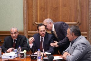 برئاسة النائب محمد حلاوة .. وزير التموين يستعرض مع لجنة الصناعة والتجارة بمجلس الشيوخ الاستعدادات لشهر رمضان المبارك 4 IMG 20230213 WA0067 1