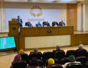 بالصور.. "غرفة الصناعات النسيجية" تنظم ندوة عن ربط البحث العلمي بالصناعة والمساهمة في تطوير القطاع 1 IMG 20230309 WA0138