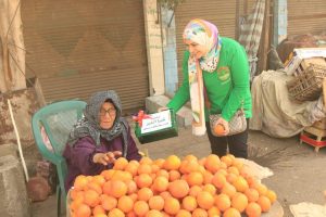 بالصور.. شبرا الخير تكرم 25 من الأمهات العاملات بالأسواق الشعبية في شبرا الخيمة 4 IMG 20230319 WA0035