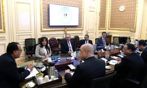 بالصور.. رئيس الوزراء يناقش رؤية " المقاولون العرب" للعمل خلال المرحلة المقبلة 1 FB IMG 1682528047547