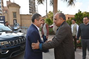 بالصور.. وزير قطاع الأعمال العام يبدأ زيارته إلى "غزل المحلة" بلقاء محافظ الغربية ومجلس إدارة الشركة 1 IMG 20230412 WA0068