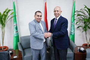 بالصور.. وفد من وزارة التعليم العالي بدولة الجزائر يزور فرع الأكاديمية العربية بمدينة العلمين الجديدة 3 FB IMG 1684083686813