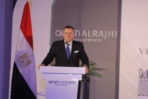 بالصور.. أكام الراجحي للتطوير توقع بروتوكول تعاون بين مجموعة فنادق و منتجعات IHG لإدارة و تشغيل فندق Voco بمشروع D.O.S.E بالساحل الشمالي 2 IMG 20230605 WA0145
