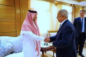 بالصور.. الدكتور إسماعيل عبد الغفار يشارك في فعاليات ورشة عمل دراسة آلية عربية لدعم مجال صناعة وإصلاح السفن 4 FB IMG 1691488285379