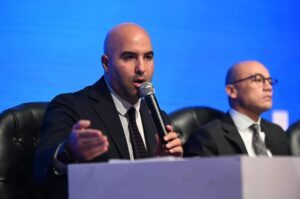 بالصور.. أحمد حسام عوض يكشف تفاصيل " مشروع شبابنا " لتوظيف وتدريب 100 ألف شاب في 2024 مجانا 3 FB IMG 1697406115006
