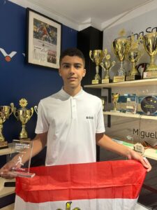 اللاعب المصرى على عزت يكتب تاريخ جديد ويفوز ببطولة رومانيا الدولية لناشئ الاسكواش 1 IMG 20231022 WA0083