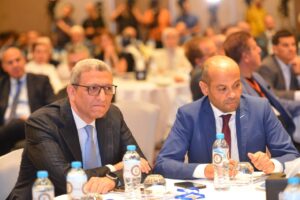 بالصور..رئيس البورصة يشارك في مؤتمر الشركات العائلية الذي نظمه المركز المصري للتحكيم الاختياري 1 IMG 20231031 WA0101