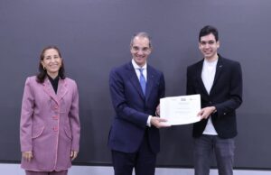 بالصور.. جامعة مصر للمعلوماتية تحتفل بتخريج الدفعة الأولى من برنامج بناء القدرات المدمجة للسيارات بالمبادرة الرئاسية "مصر تصنع الإلكترونيات" 5 IMG 20231202 WA0039 1