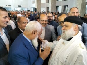 بالصور.. وفد من المؤسسة الدولية للتنمية الاقتصادية برئاسة الحاج إبراهيم الشنراوي الرئيس التنفيذي للمؤسسة يقدم التهاني والهدايا لكنائس بني سويف 3 IMG 20240109 WA0034