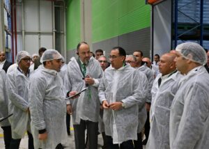 بالصور.. رئيس الوزراء يتفقد التوسعات الجديدة بمصانع حياة مصر بالعين السخنة 1 IMG 20240111 WA0083