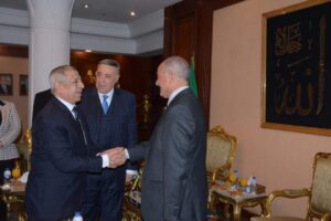 بالصور.. الأكاديمية العربية للعلوم والتكنولوجيا توقع بروتوكول مع المحكمة الدستورية العليا بشأن التعاون العلمي والأكاديمي المشترك 3 FB IMG 1707976131570