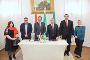 بالصور.. توقيع بروتوكول تعاون بين الأكاديمية العربية للعلوم والتكنولوجيا والنقل البحري ونقابة الصحفيين 2 FB IMG 1708706659406