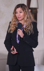 أستيلاس فارما تقدم علاجا جديدا لمرضى اللوكيميا الميلودية الحادة في مصر 1 IMG 20240206 WA0025