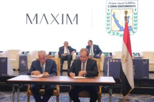 بالصور.. محافظة جنوب سيناء توقع بروتوكول تعاون مع مجموعة مكسيم للاستثمار لإقامة مشروعات سياحة صحية 2 FB IMG 1709497426855