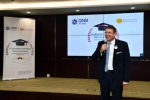 بالصور.. QNB الأهلي يحتفل بتخريج دفعة جديدة من موظفي قطاع المشروعات الصغيرة والمتوسطة 2 IMG 20240303 WA0207 1