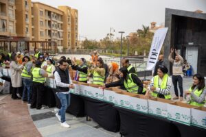بالصور.. موظفو شركة HDP يشاركون في تعبئة كراتين الخير الغذائية 2 IMG 20240318 WA0091