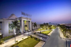 مجلس الوزراء يوافق على تعديل قرار بإنشاء مقر جديد لجامعة مصر للعلوم والتكنولوجيا بمدينة طيبة بالأقصر وإضافة كلية "الطب البشري" 1 IMG 20240319 WA0077
