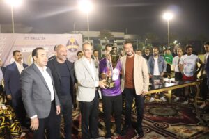 بالصور.. د.عمرو طلعت وزير الاتصالات يتوج فريق المصرية للاتصالات بكأس البطولة الرمضانية لقطاع الاتصالات ICTBall”24 1 IMG 20240331 WA0019