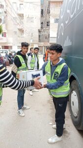 بالصور.. بنك saib يرعى مبادرة "العزومة" لتوزيع كراتين غذائية على الأسر الأكثر فقراً في محافظات الدلتا 3 العزومة 12