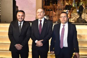 بالصور.. المقاولون العرب توقع عقود شراكة استراتيجية مع العتال 3 FB IMG 1712189512115
