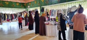 بالصور.. الأورمان تنظم 9 معارض لتوزيع الملابس الجديدة بالمجان في محافظات مختلفة 4 IMG 20240408 WA0057