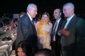 بالصور.. سيدة الأعمال عبير عصام تحتفل بزفاف نجلها عمار طارق ابو الركب 3 IMG 20240425 WA0124