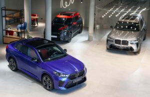 بالصور.. "جلوبال أوتو" تعيد افتتاح صالة عرض BMW وMINI بالطريق الصحراوي في منطقة أبو رواش 1 IMG 20240501 WA0117
