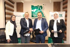 بالصور.. "مصر الخير" توقع بروتوكول مع "صحتنا " لتجهيز قسم طوارئ الأطفال بمستشفى الدمرداش 1 IMG 20240524 WA0034