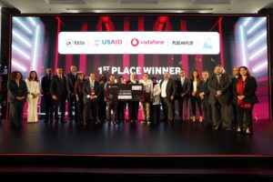 بالصور.. الوكالة الأمريكية للتنمية الدولية في مصر تختتم النسخة الثانية من هاكاثون فودافون وتتوج الثلاث فرق الفائزة 1 IMG 20240602 WA0151