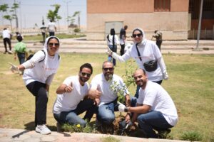 بالصور.. "اورنچ مصر" تطلق حملة واسعة بمشاركة الموظفين لزراعة الأشجار المثمرة 4 IMG 20240605 WA0147