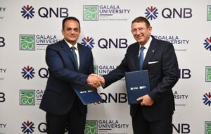 بالصور.. بنك QNB يوقع بروتوكول تعاون مع جامعة الجلالة الأهلية لدعم تكنولوجيا الذكاء الاصطناعي 2 IMG 20240609 WA0047
